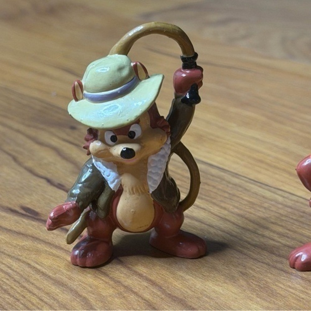 Chip 'n Dale Rescue Rangers Figurines Chip Indiana Jones Dale Hawaiian Shirt PVC - Picture 5 of 10